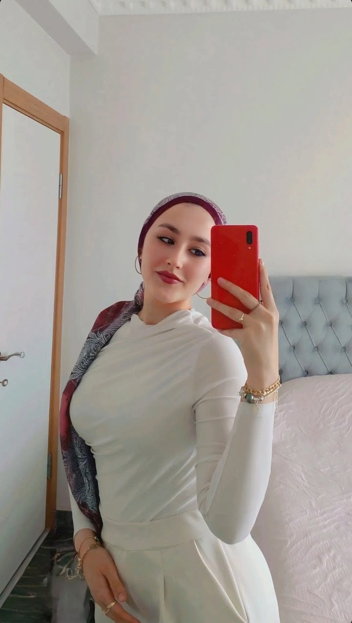 Manyas Güzel Gülüşlü Partner Escort Bayan Odalya
